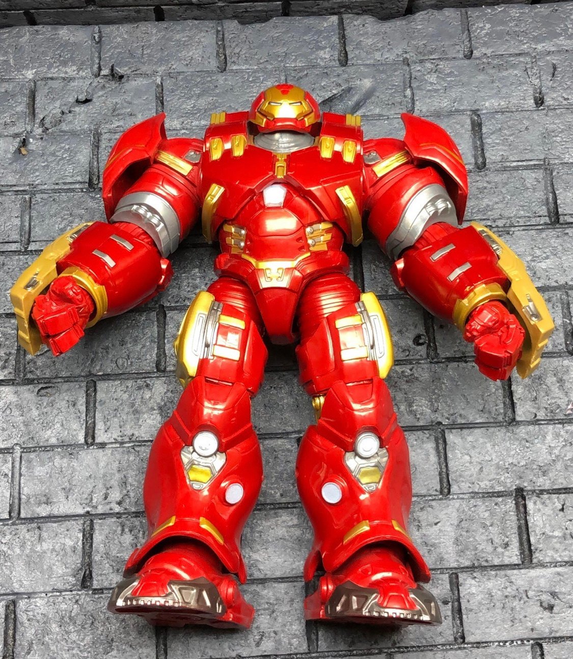 Marvel Legends Hasbro 10 Years Studios Exclusive Hulkbuster Action Figure .Item