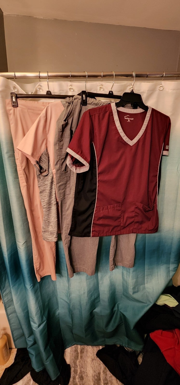 Lot ofButtersoft scrubs 2x tops, XL bottom