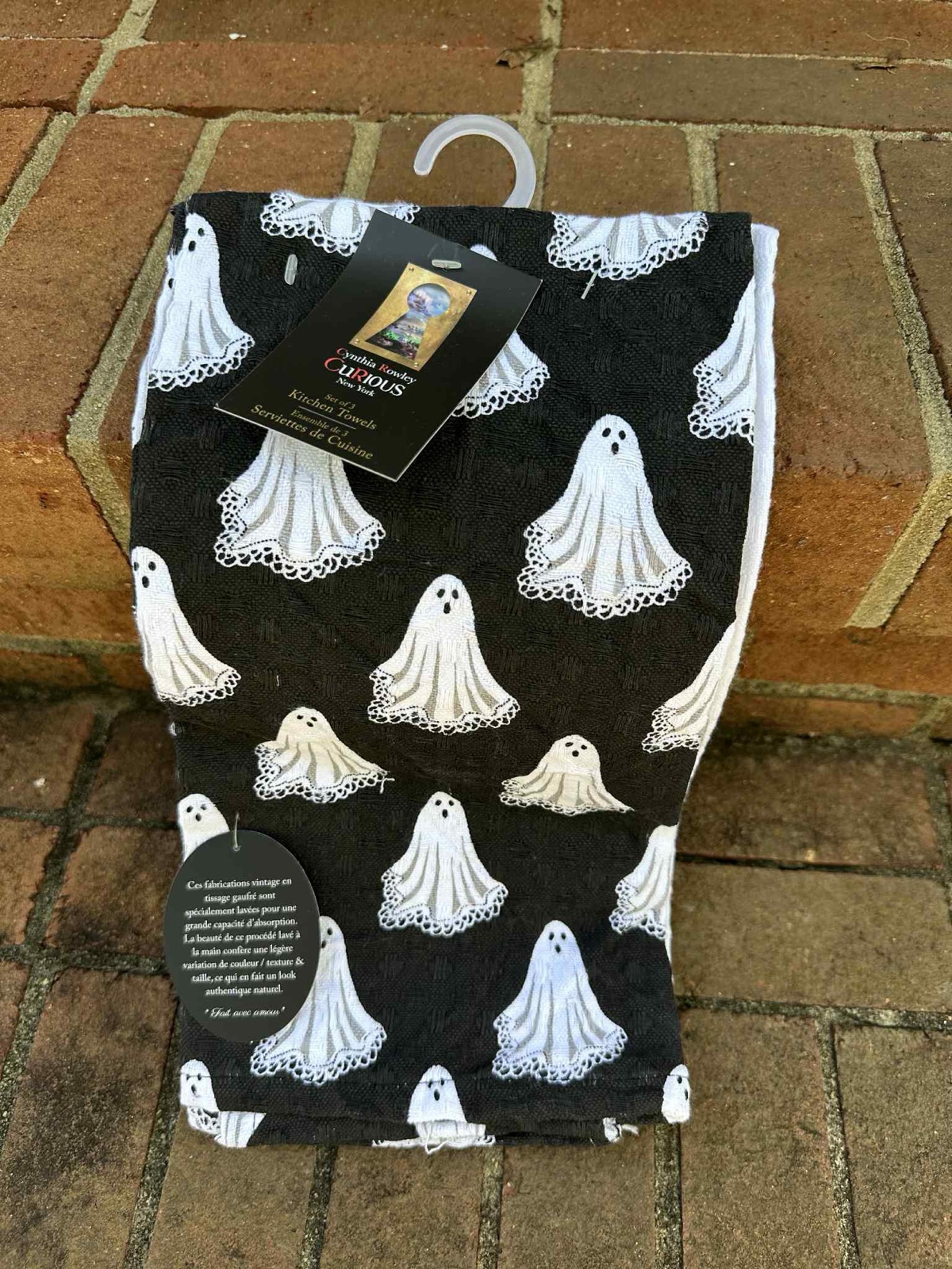 Cynthia Rowley Curious New York Summerween Halloween Lace Ghost Kitchen Towels