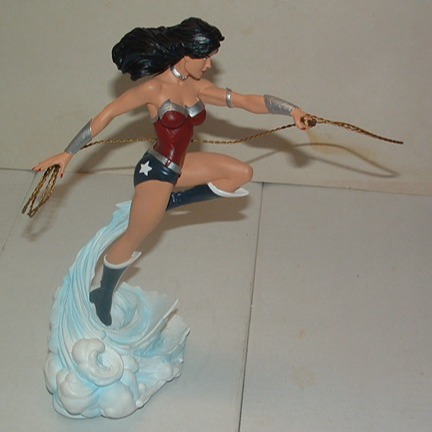 DC Cover Girls Wonder Woman Statue