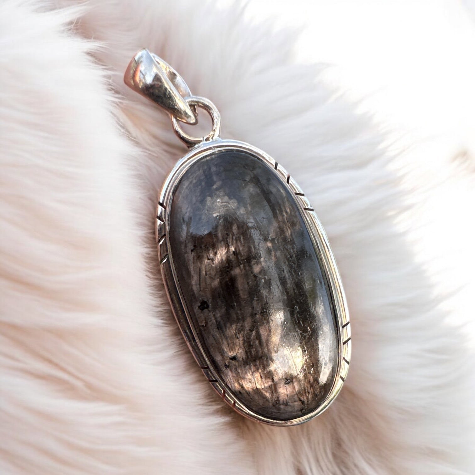 Hypersthene Solid 925 Sterling Silver Pendant