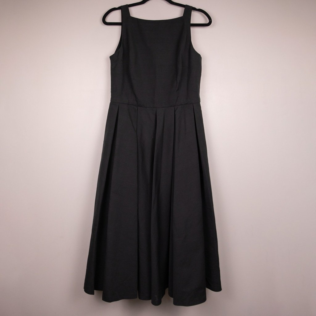Emanuelle Khanh Paris black fit and flare pleated skirt dress- 42