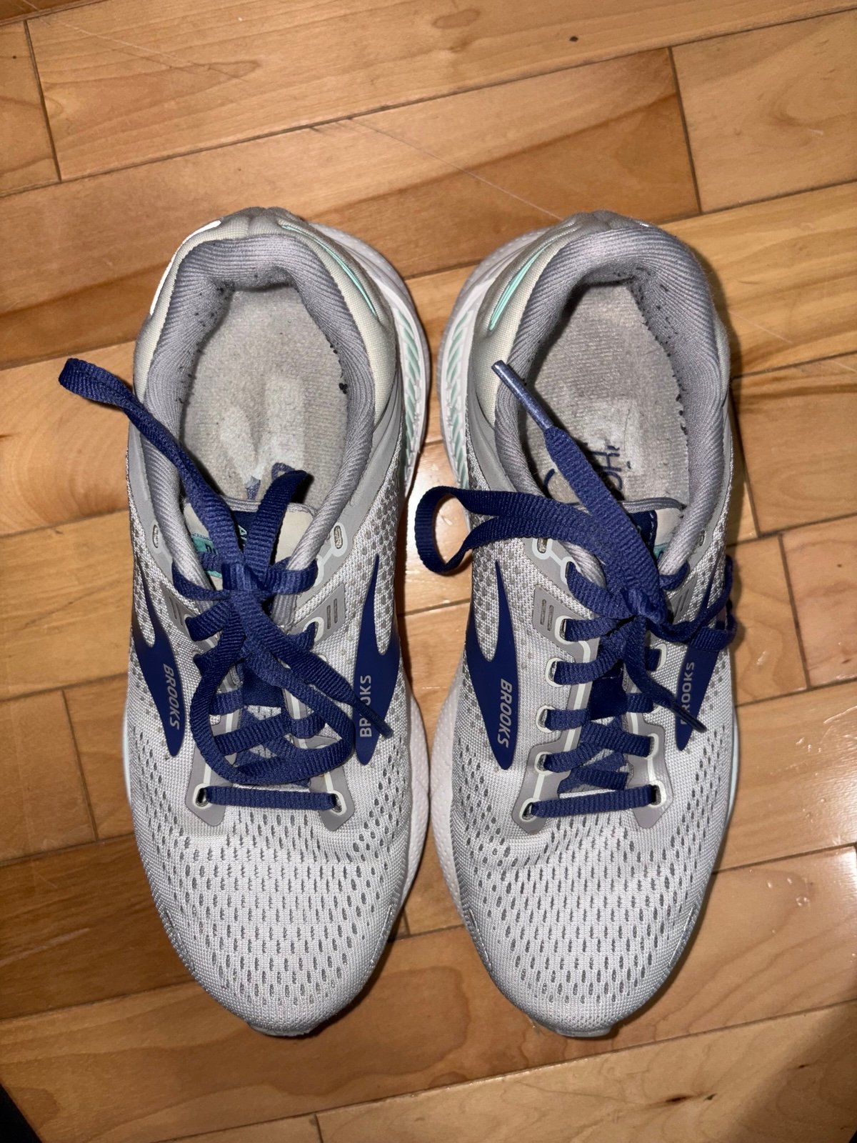 Running Shoes