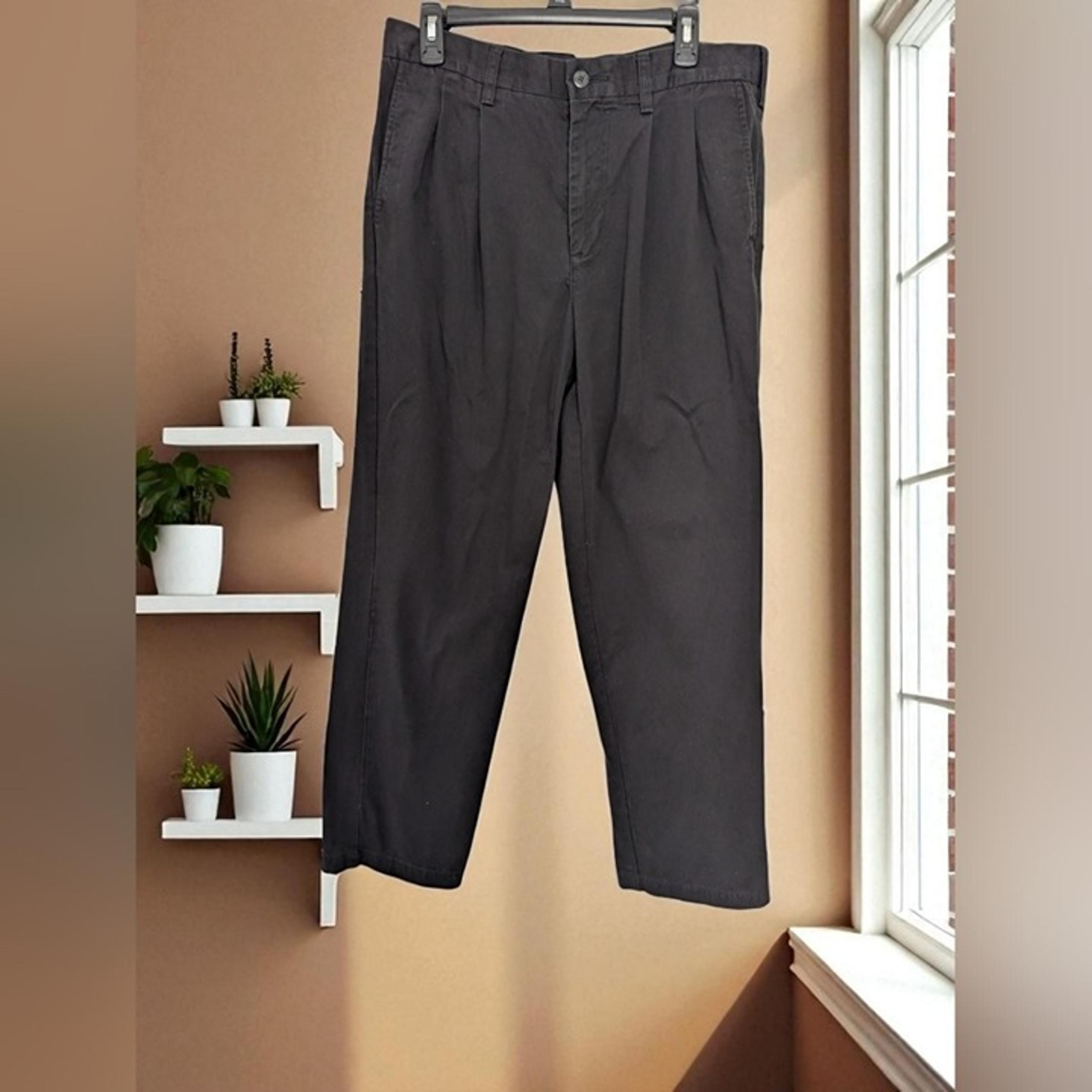Croft & Barrow Men's Black Chinos Size 34x32 (EUC)