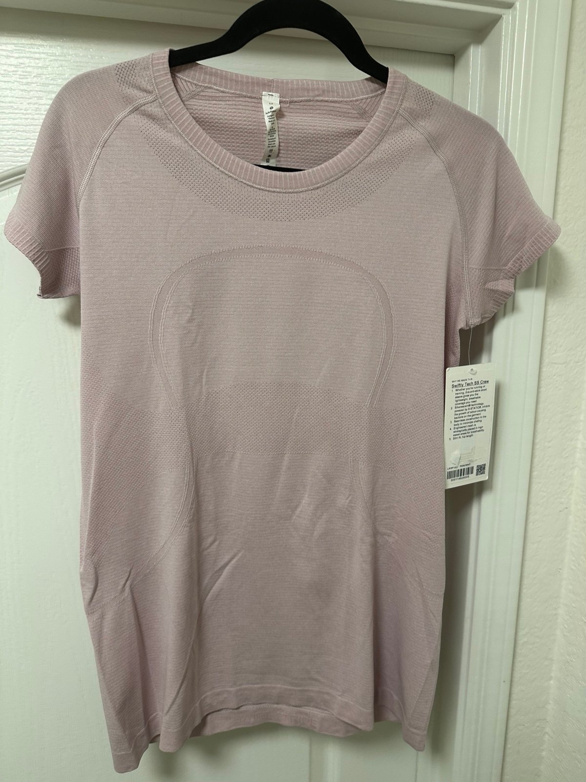 Lululemon swiftly tech short sleeve, size 12