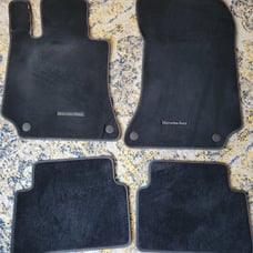 Mercedes Benz Floor Mats A212 680 4901 9j74