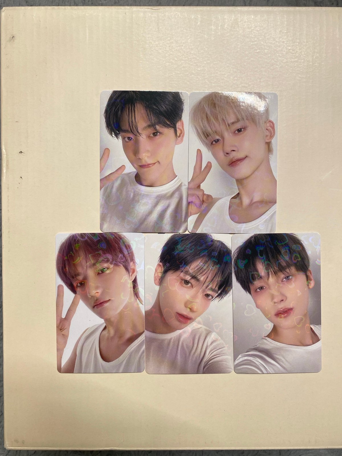 TXT Thursday’s Child Heart Holo Weverse Photocard Set
