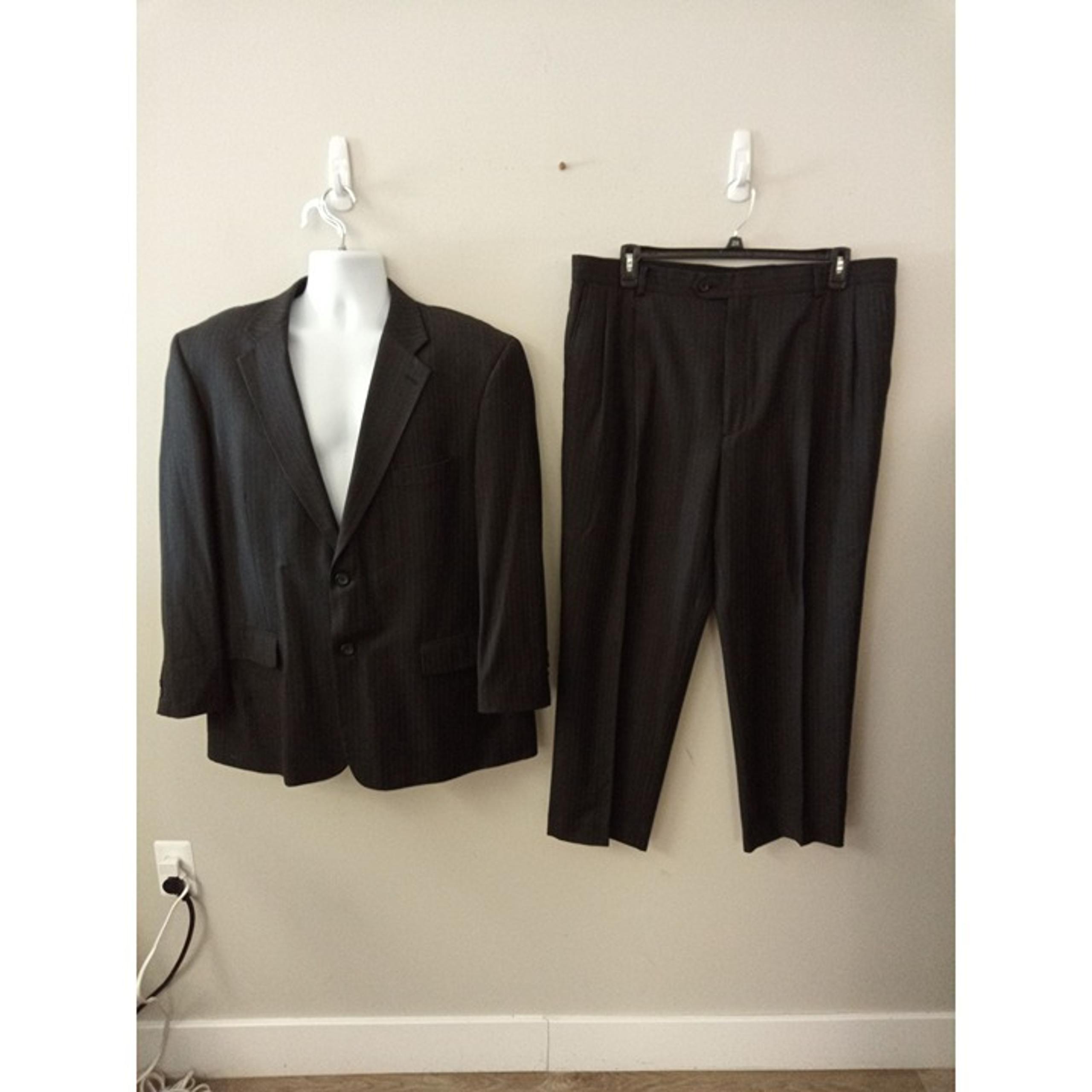 Joseph and Feiss International Men's Black Pinstriped Suit Jacket and Pants Set