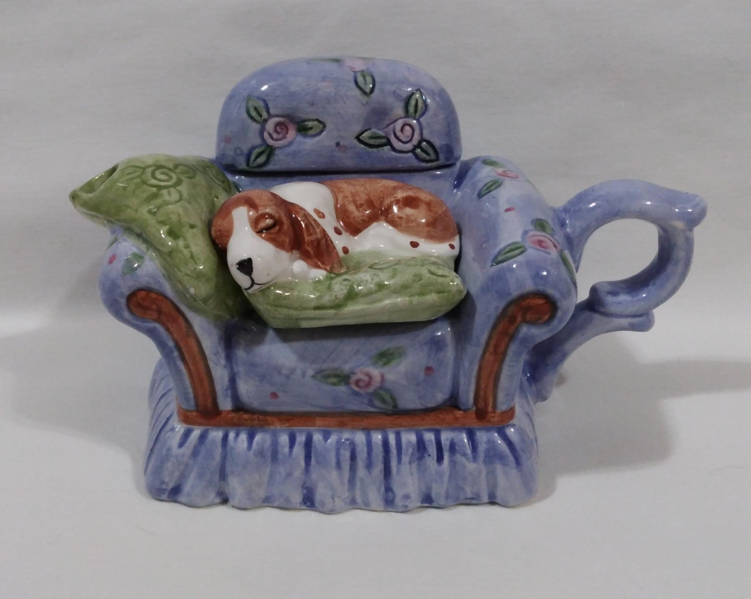 Novelty Teapot Sleeping Dog on Armchair Spaniel Beagle Pup