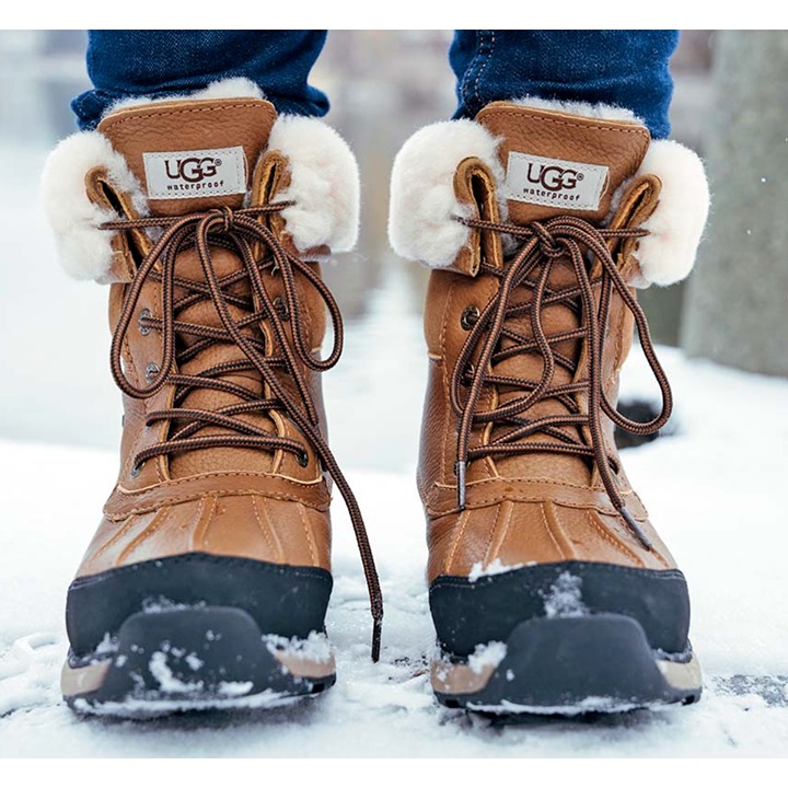 UGG Women's size 7 38 Adirondack Waterproof Leather Shearling Lined Winter Boots