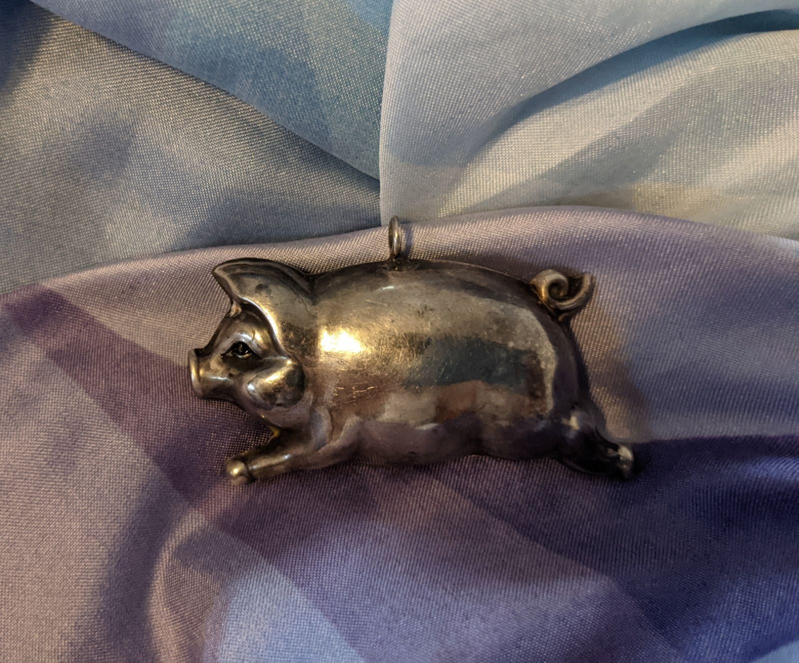 Vintage sterling silver Puffy Pig Pendan