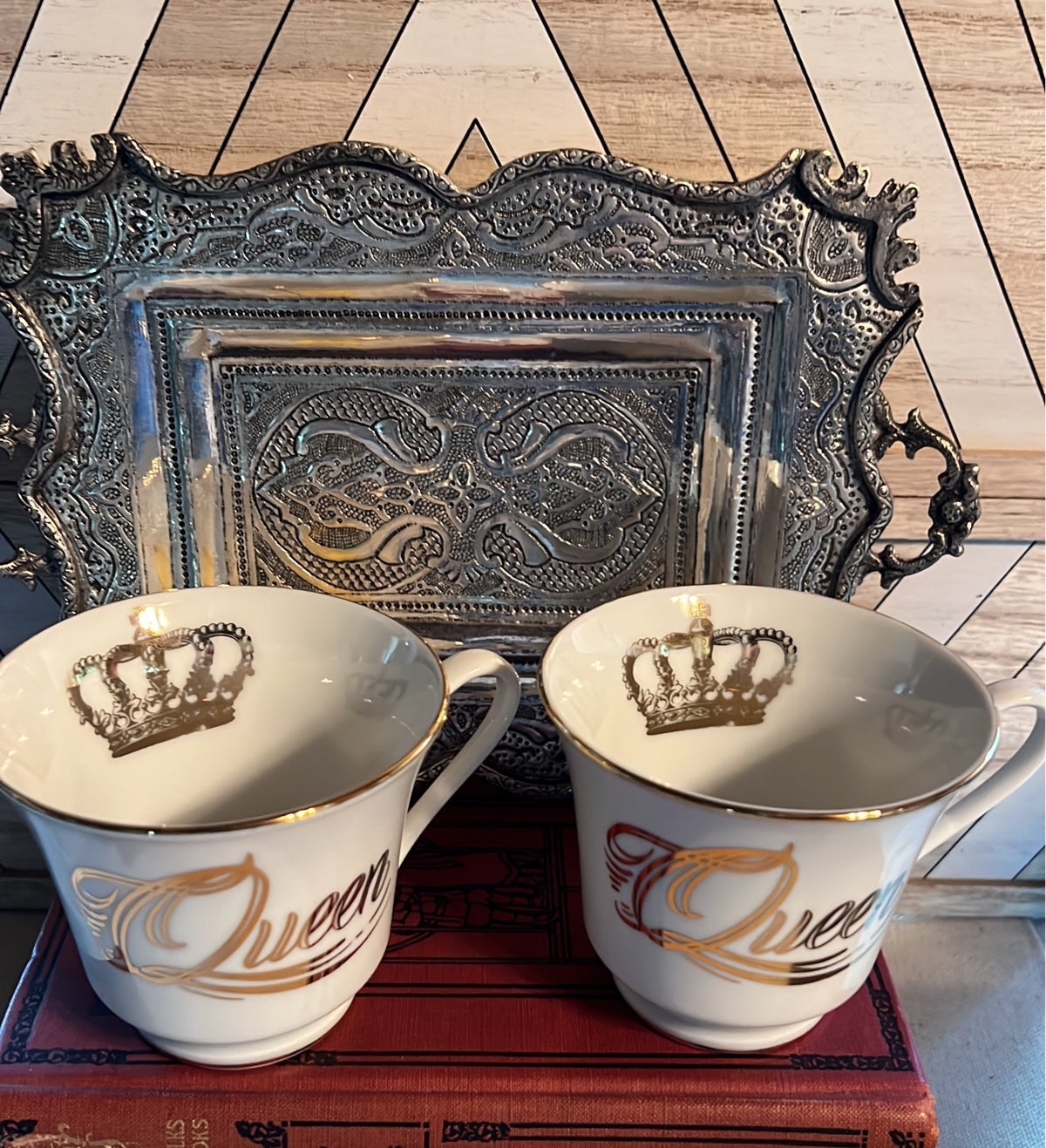Queen tea cups
