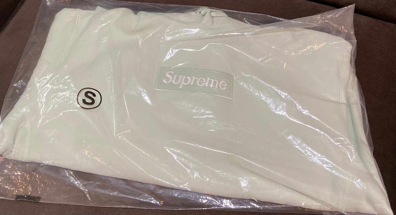 Supreme BOGO Box Logo Hooded Sweatshirt Light Green FW23 Size Small BRAND NEW