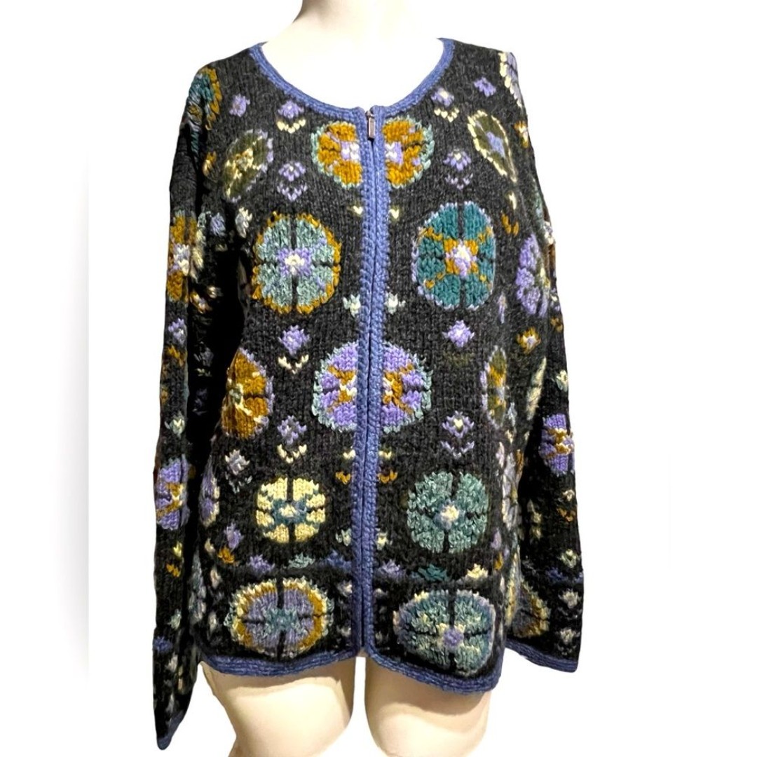 Nordic Design Hand Knit Zip Up Sweater