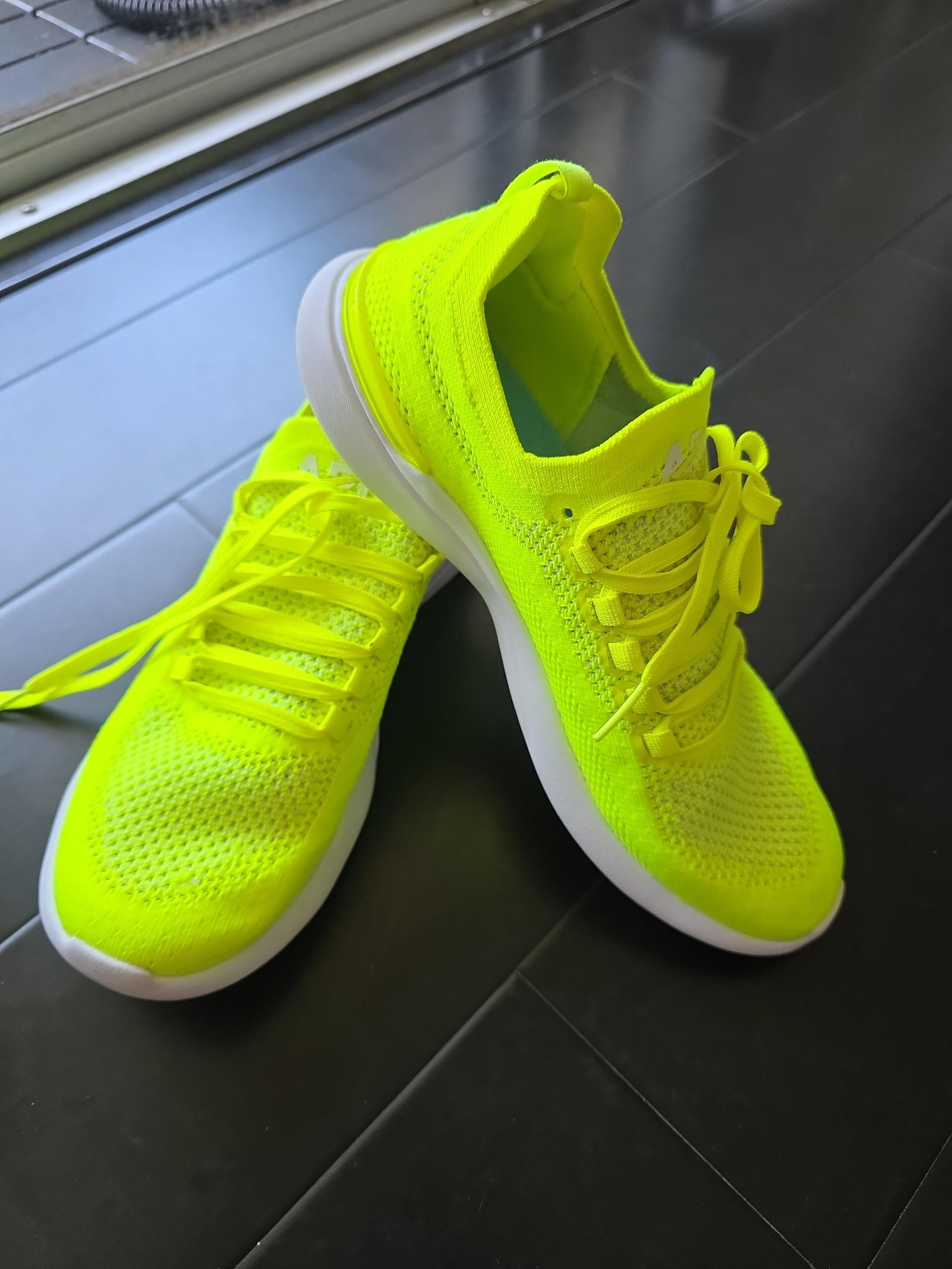 APL TechLoom Breeze Women's Sneakers - Size 7.5 US - Neon Yellow
