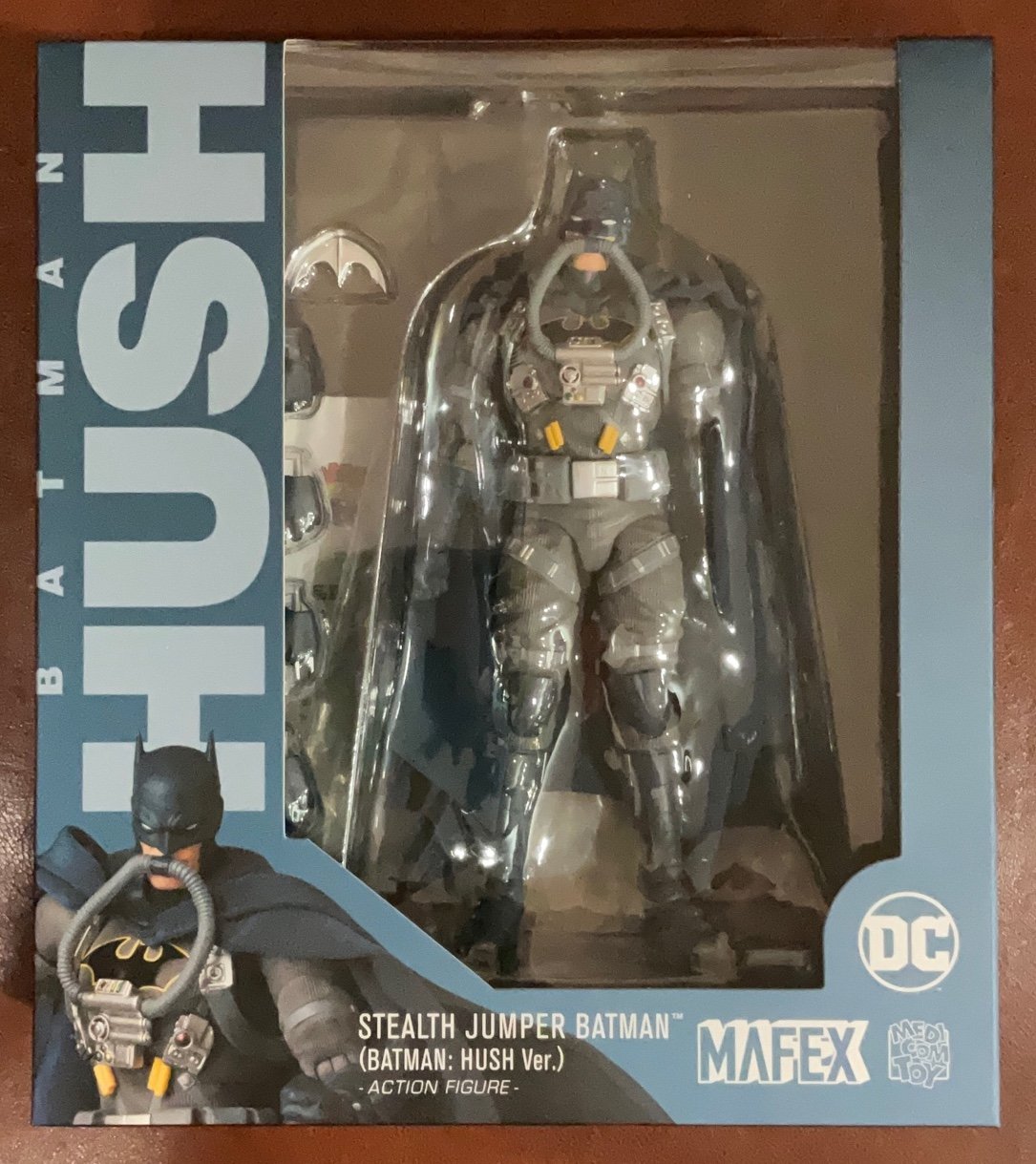 MAFEX No.166 STEALTH JUMPER BATMAN (BATMAN: HUSH Ver