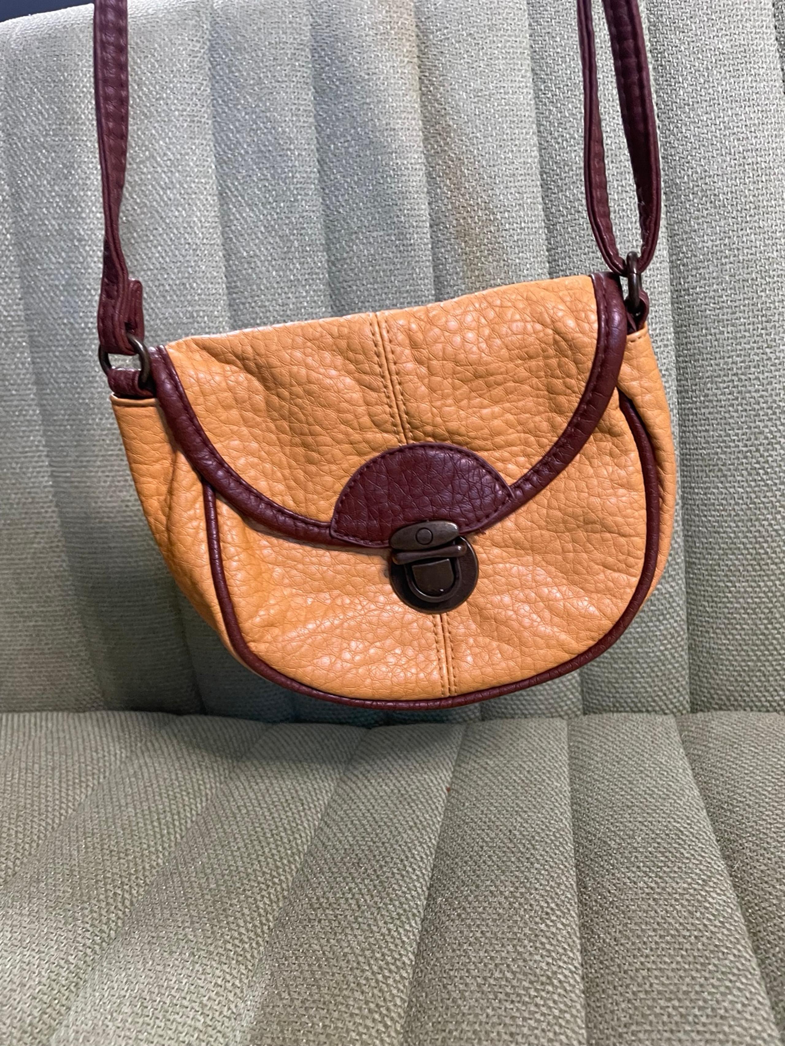 American Eagle crossbody bag