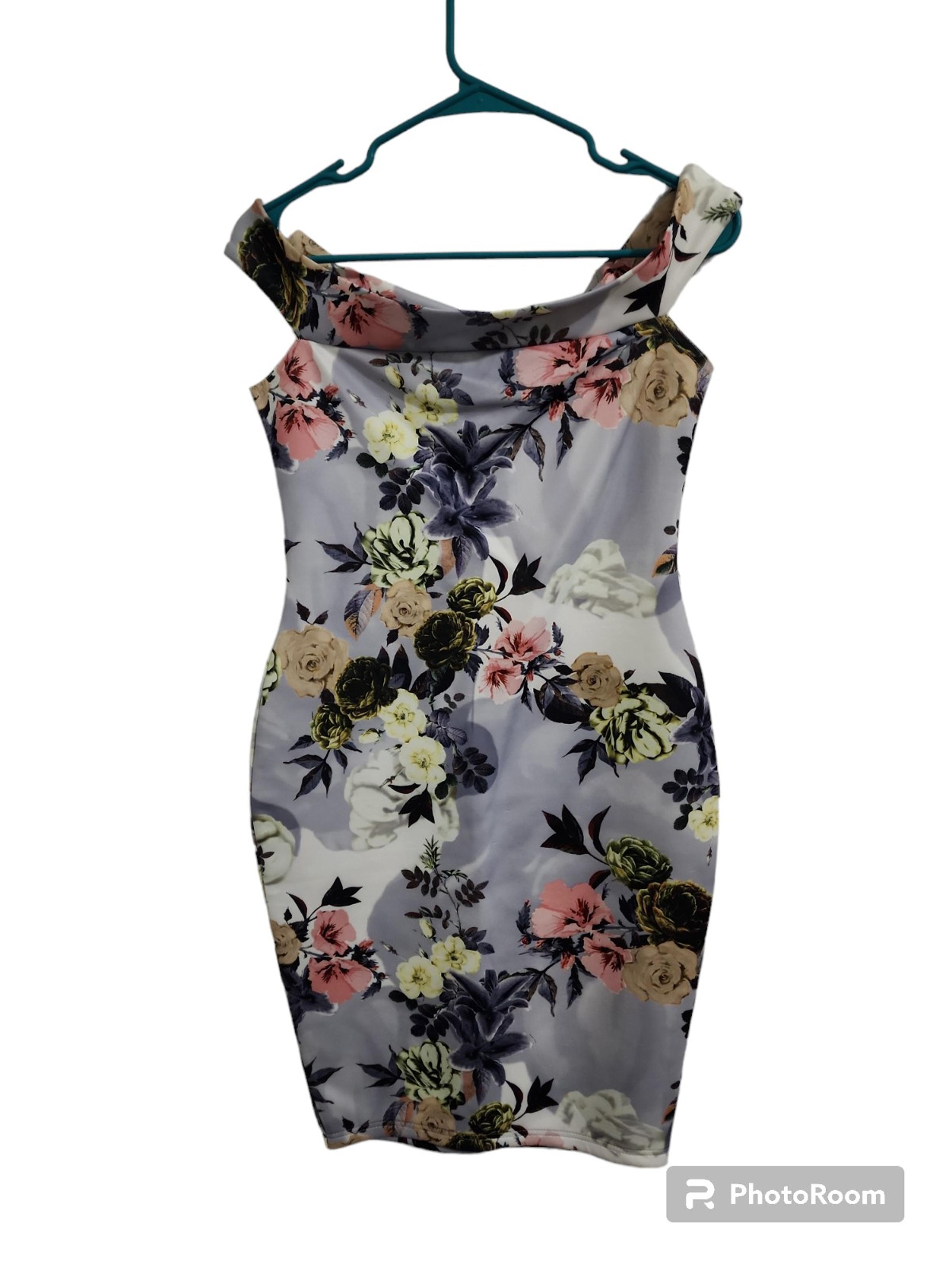 Off the Shoulder Floral Boohoo Dress 8
