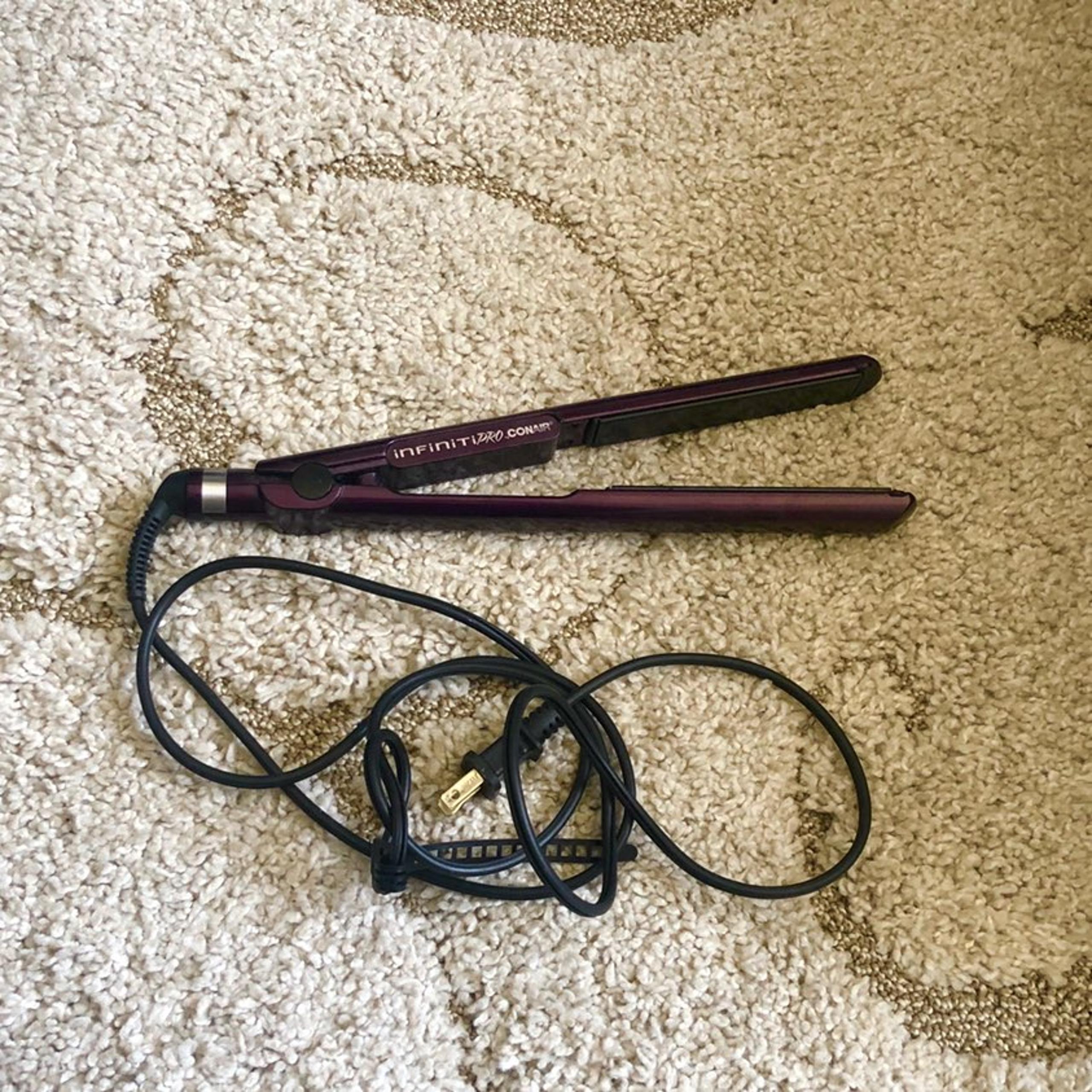 INFINITY PRO CONAIR Tourmaline Flat Iron