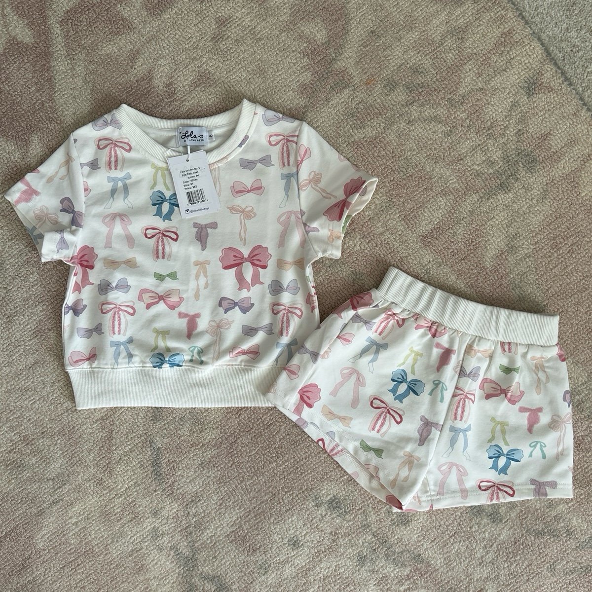 Lola and the Boys Outfit