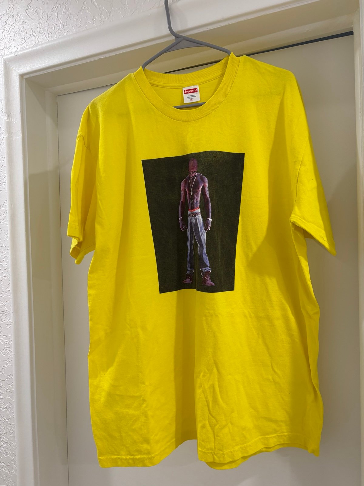 Tupac Hologram Supreme men’s shirt XL 100% authentic and good condition 50