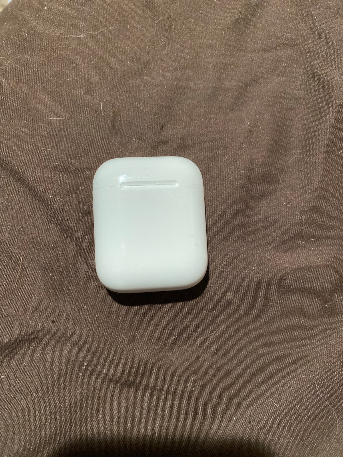 Apple AirPods 1st Generation with Charging Case in White