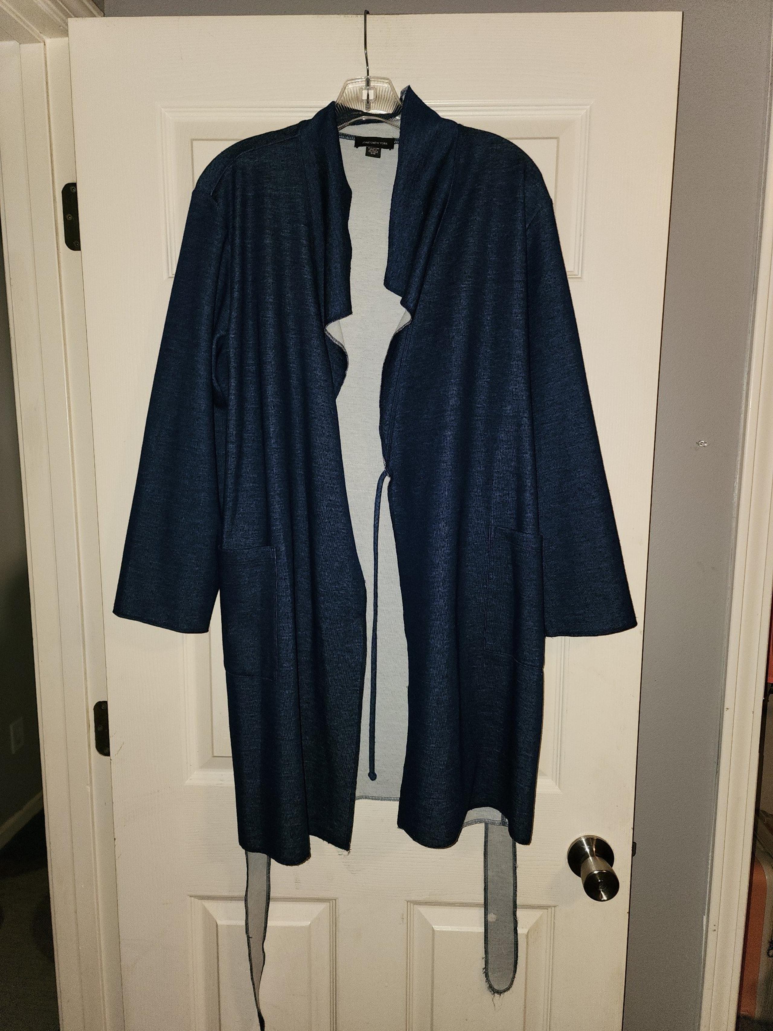 Jones New York women’s size small medium blue bath robe #12