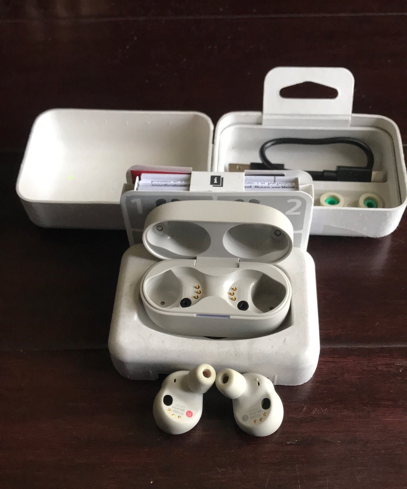 Sony WF-1000XM4. Industry leading canceling wireless in-ear earbuds. Used
