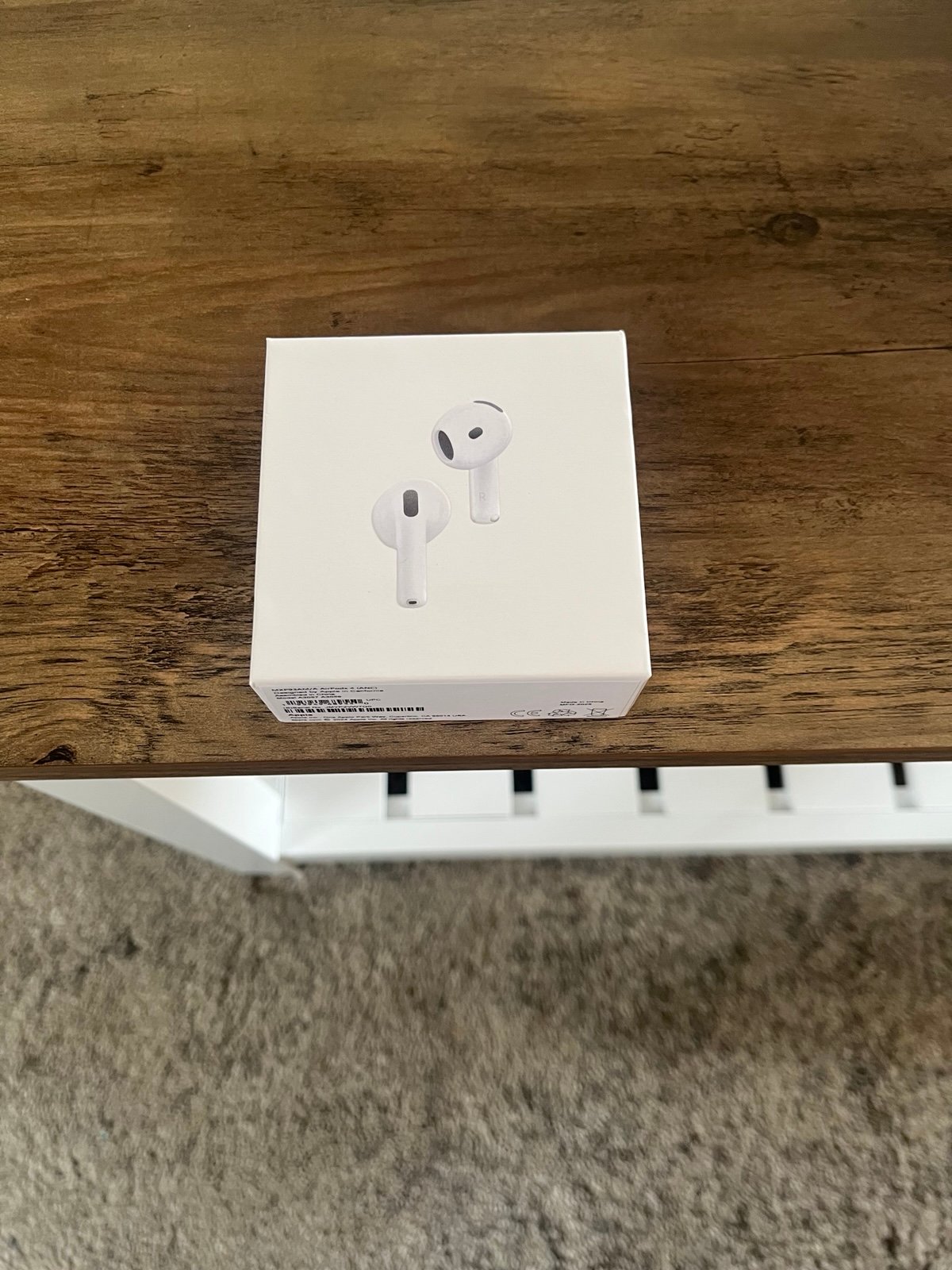 AirPods 4