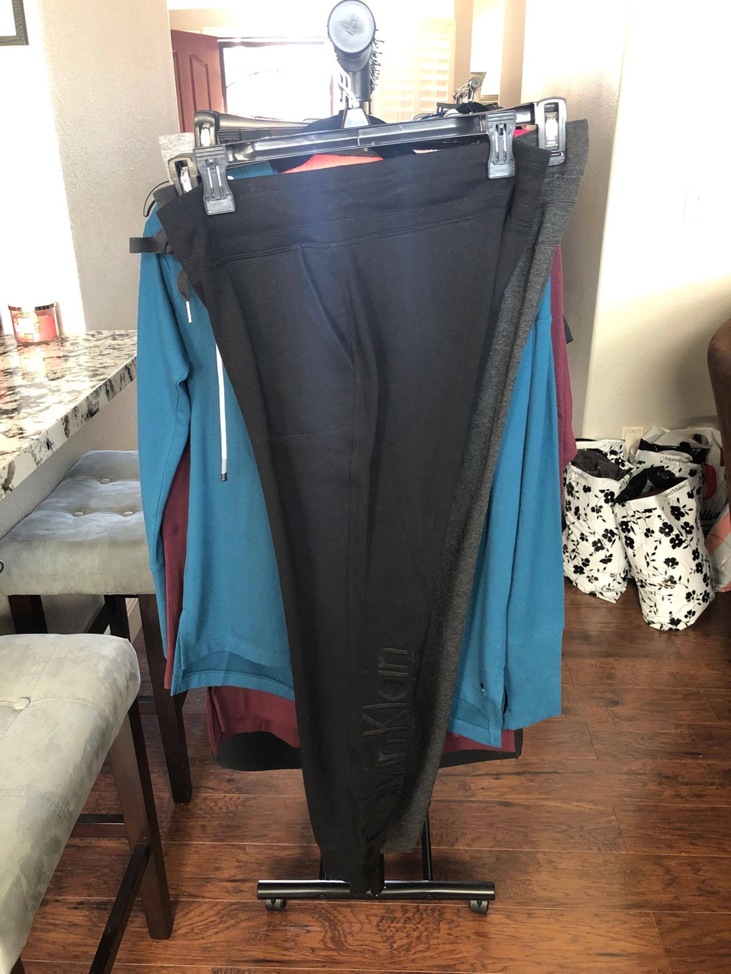 Calvin Klein Sweats Small