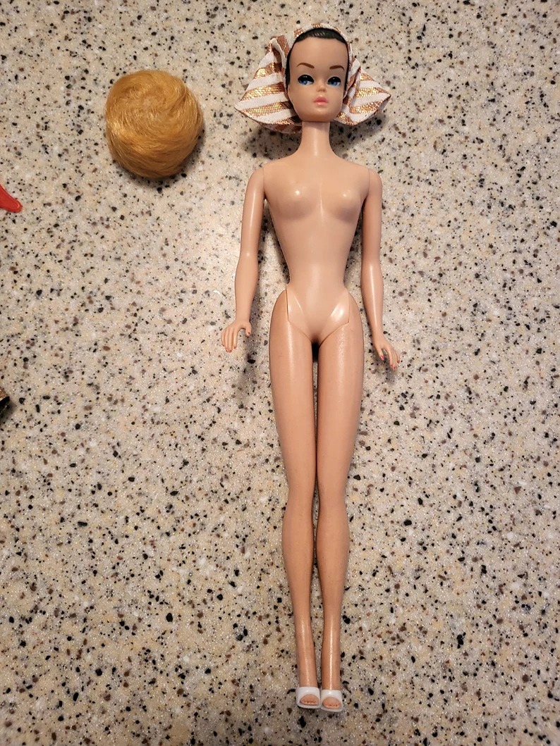 Mattel 1962 Midge Barbie Fashion Queen