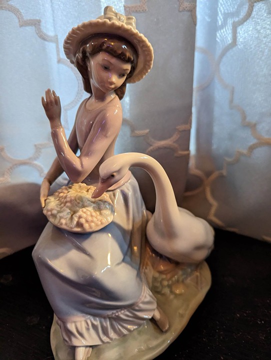 Vintage 1979 Lladro