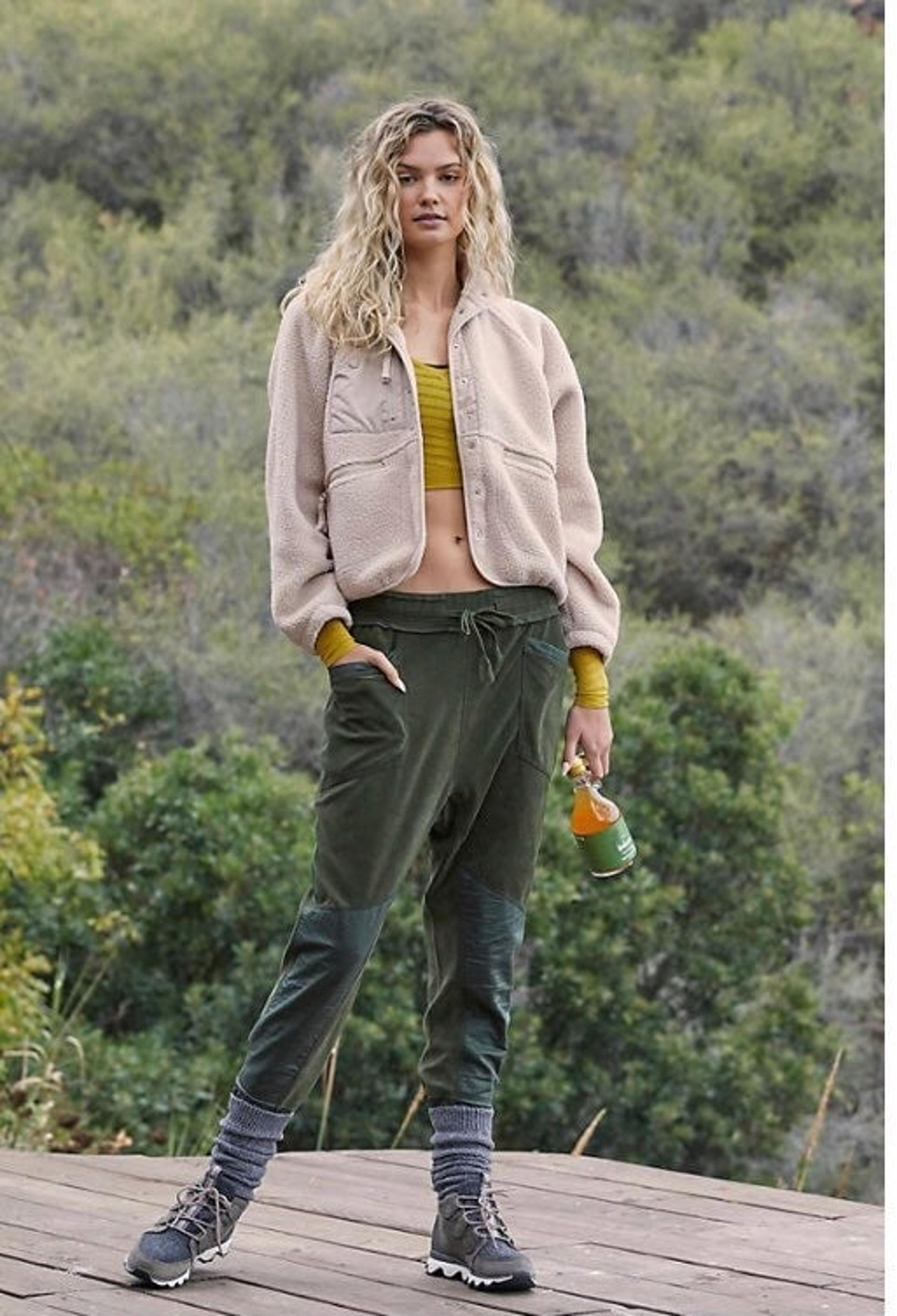 NWT Free People Movement "let it go" jog