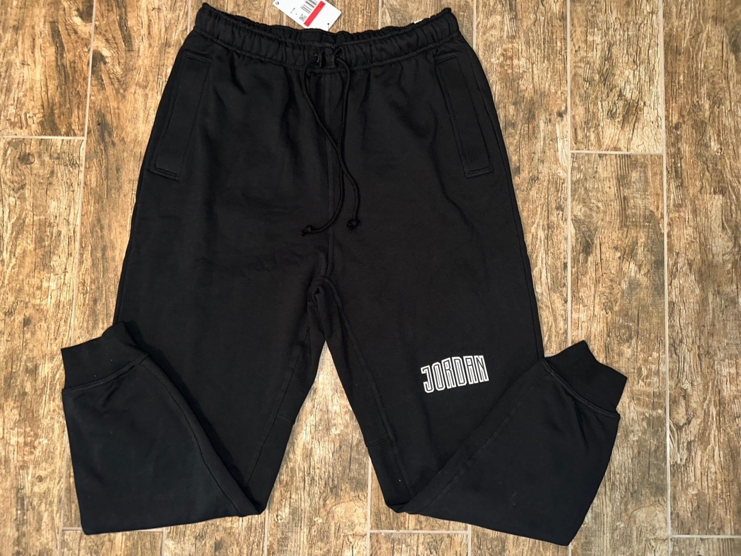 Nike Air Jordan Essentials Fleece Joggers Pants Black Mens DV7726-010 Size L