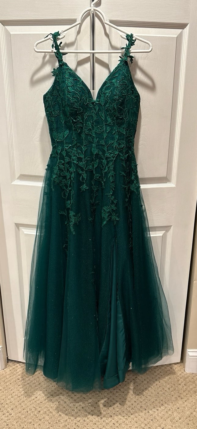 Green Tulle Formal/ Prom Dress Size 6