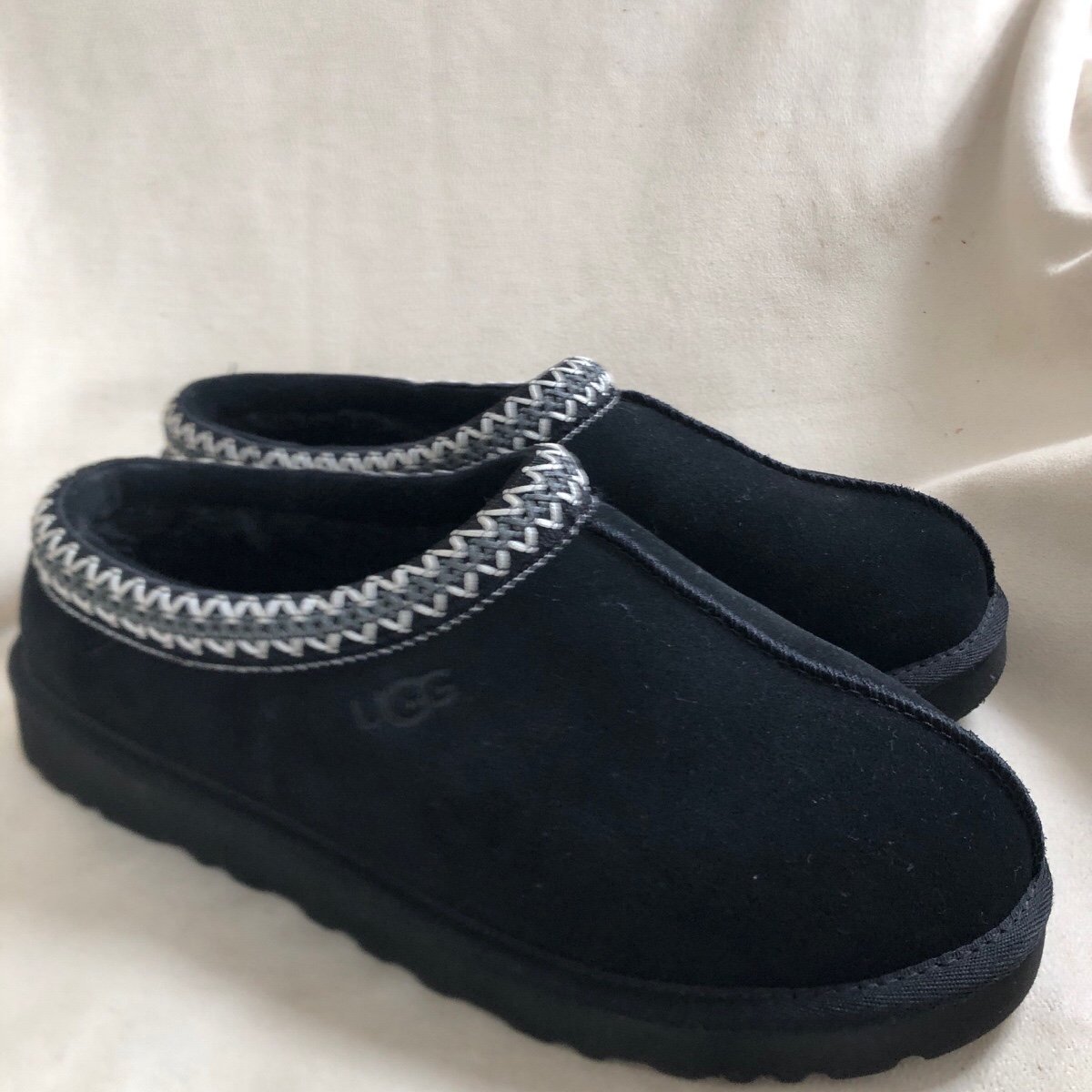 UGG Tasman Men’s slippers size 9
