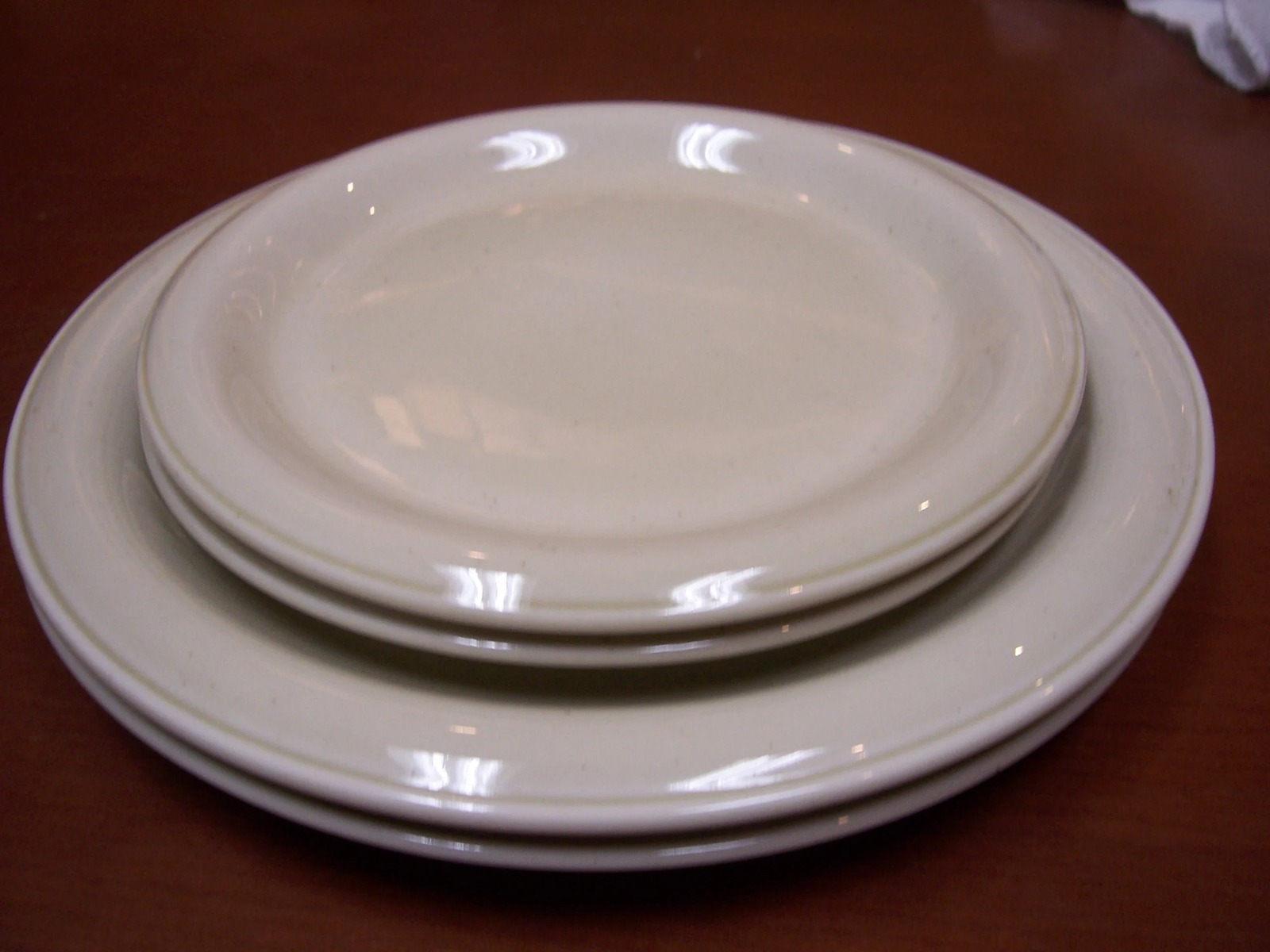 2 Dinner Plates & 2 Salad Plates - Arena (Beige Speckled) by THOMAS
