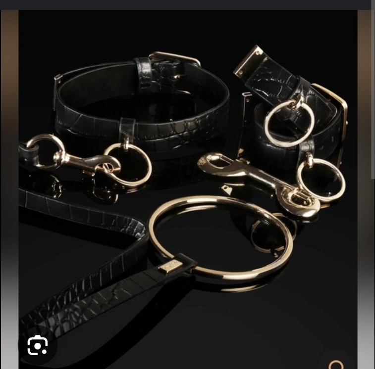 Honey Birdette Mistress T black collar and cuff kit