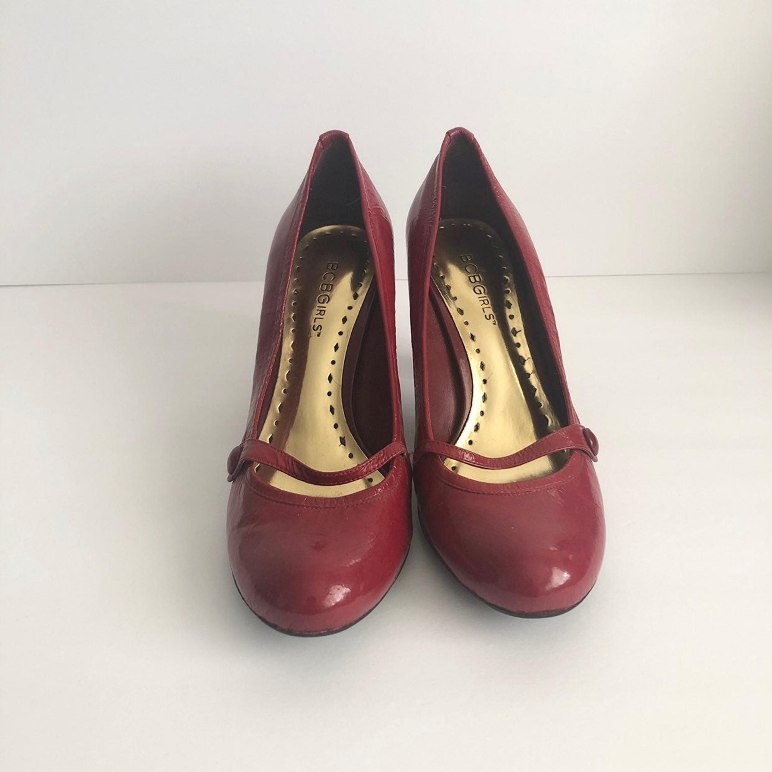 Bcbggirls red pumps
