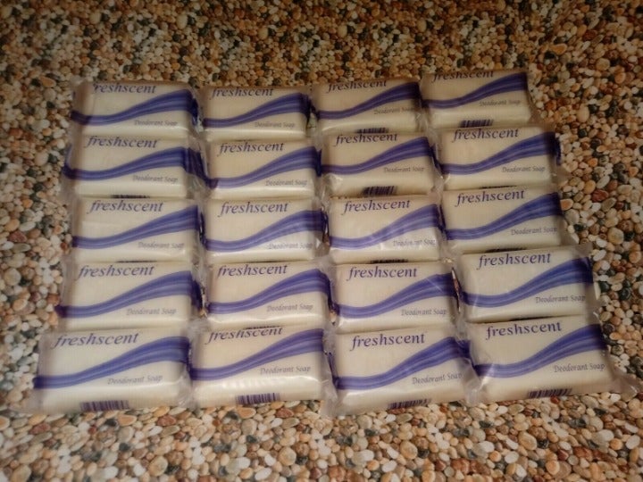 (20 BARS) FRESHSCENT FACE/HAND BAR SOAP HOME/HOTEL/TRAVEL SIZE