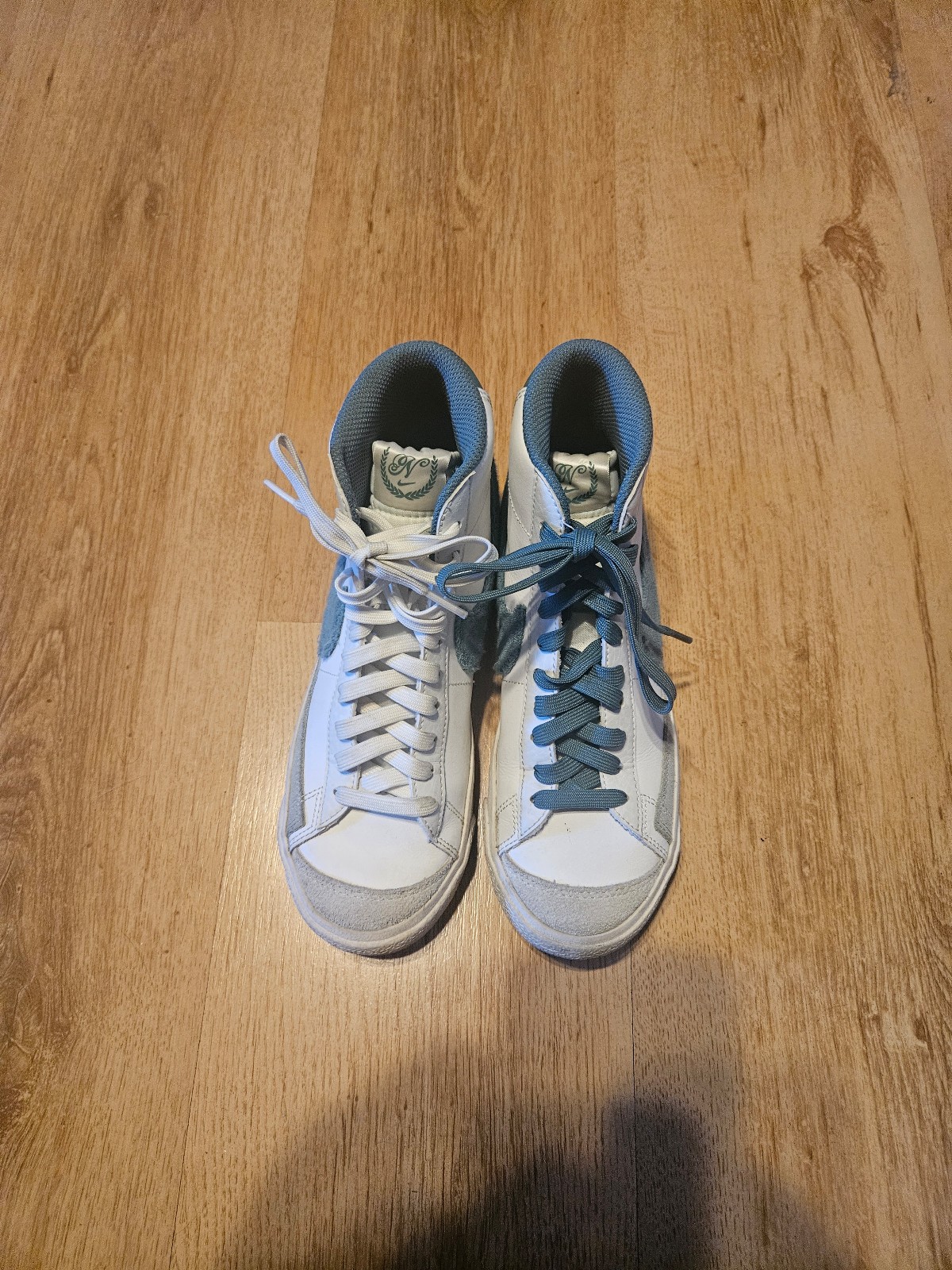 Nike blazer 77 white and green size 5y