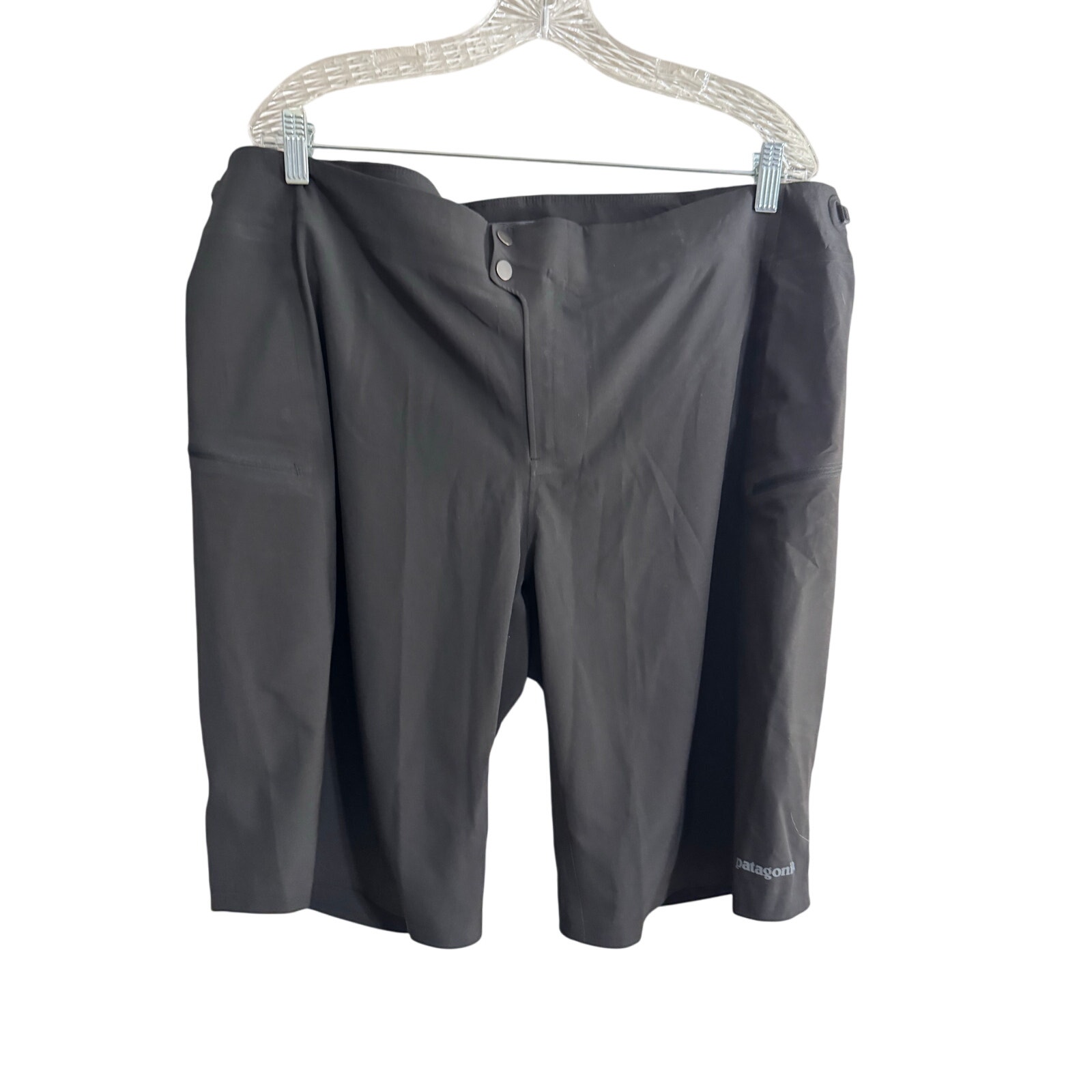 Patagonia Dirt Roamer Bike Shorts Size 40 NEW