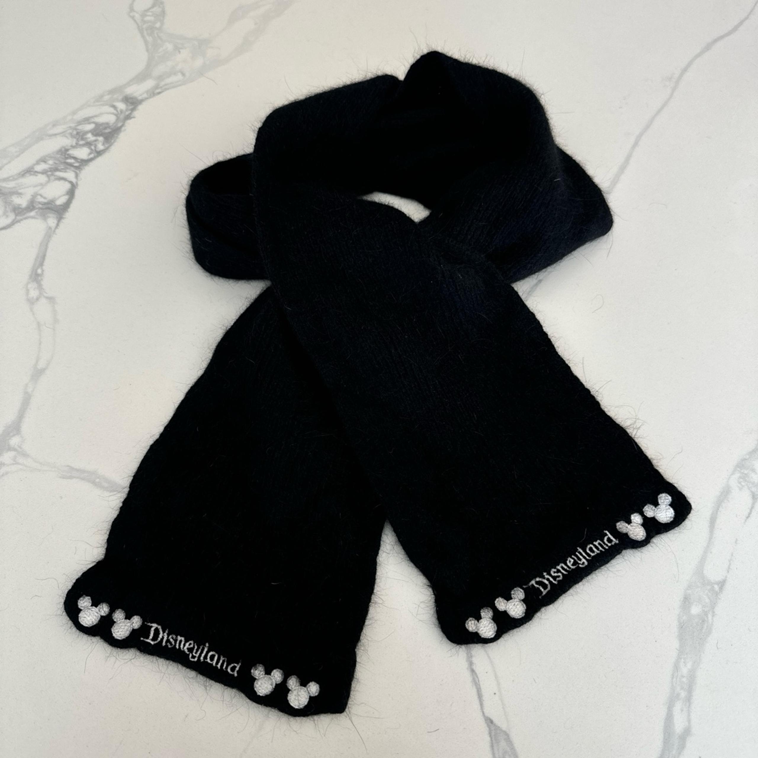 Disneyland Parks Fluffy Scarf