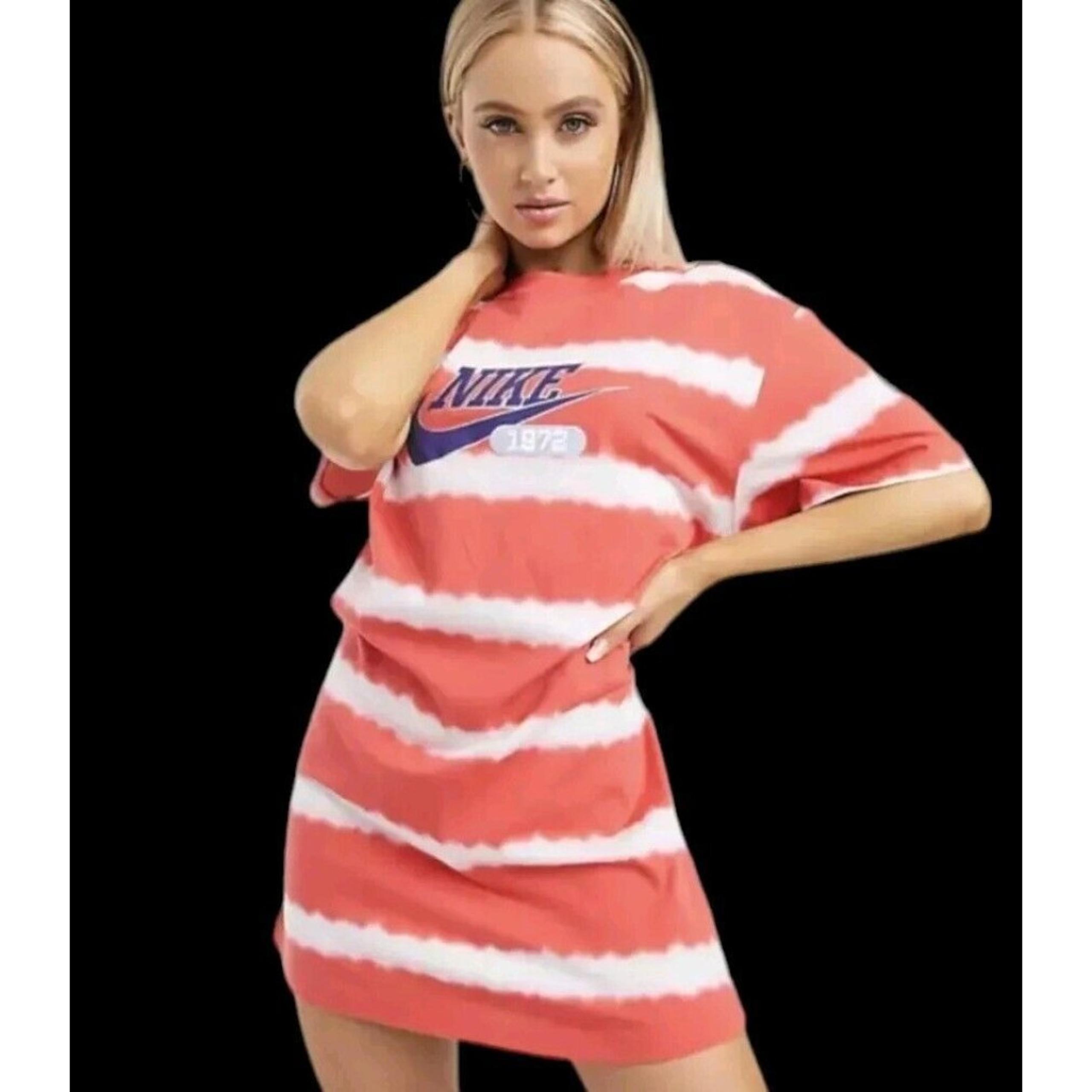 Nike Womens XS Americana USA Boyfriend Dress Tie Dye CZ9095-631 Short Sleeve