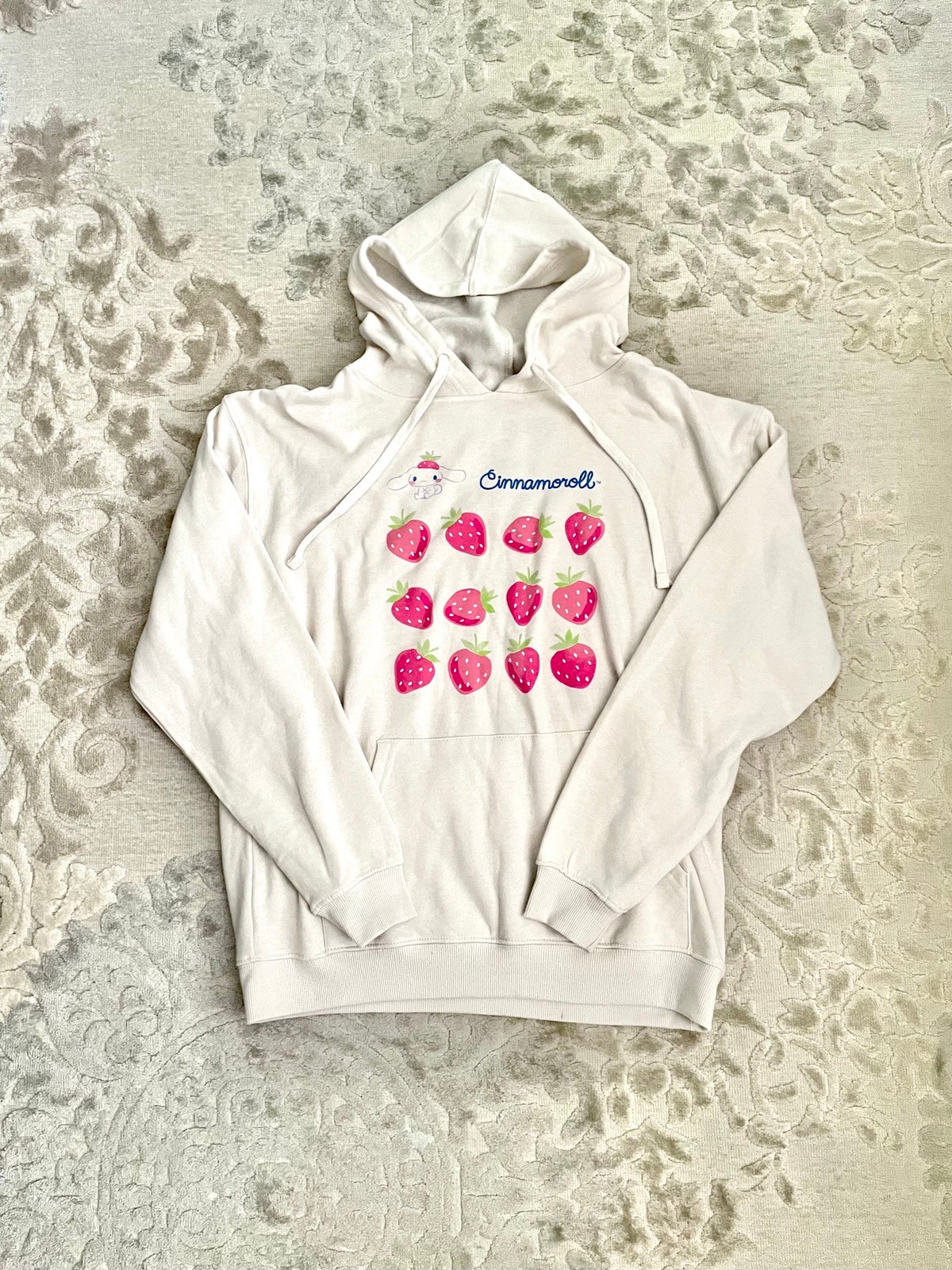 Cinnamoroll Strawberry Light Beige Hoodie