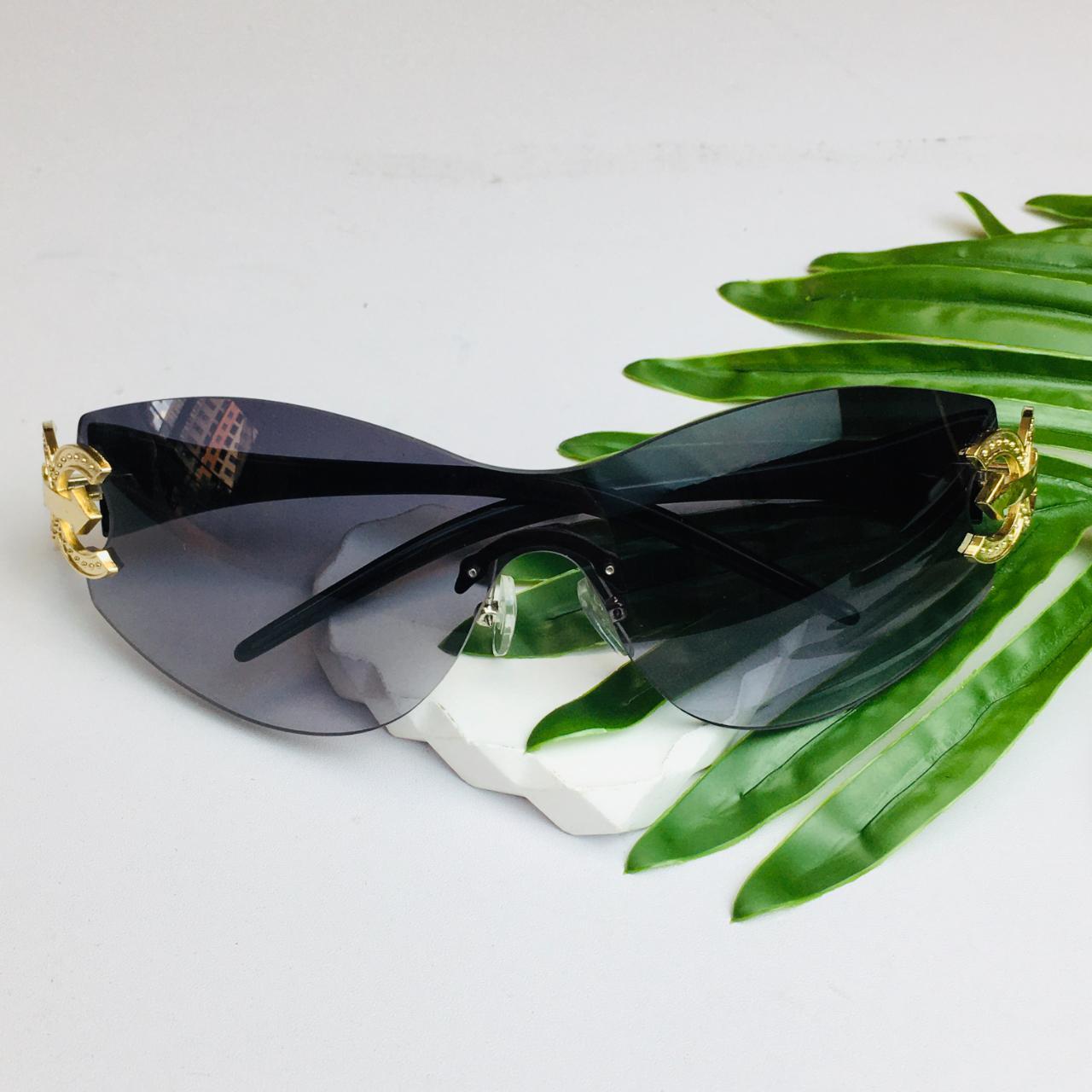 Women's Black Sunglasses