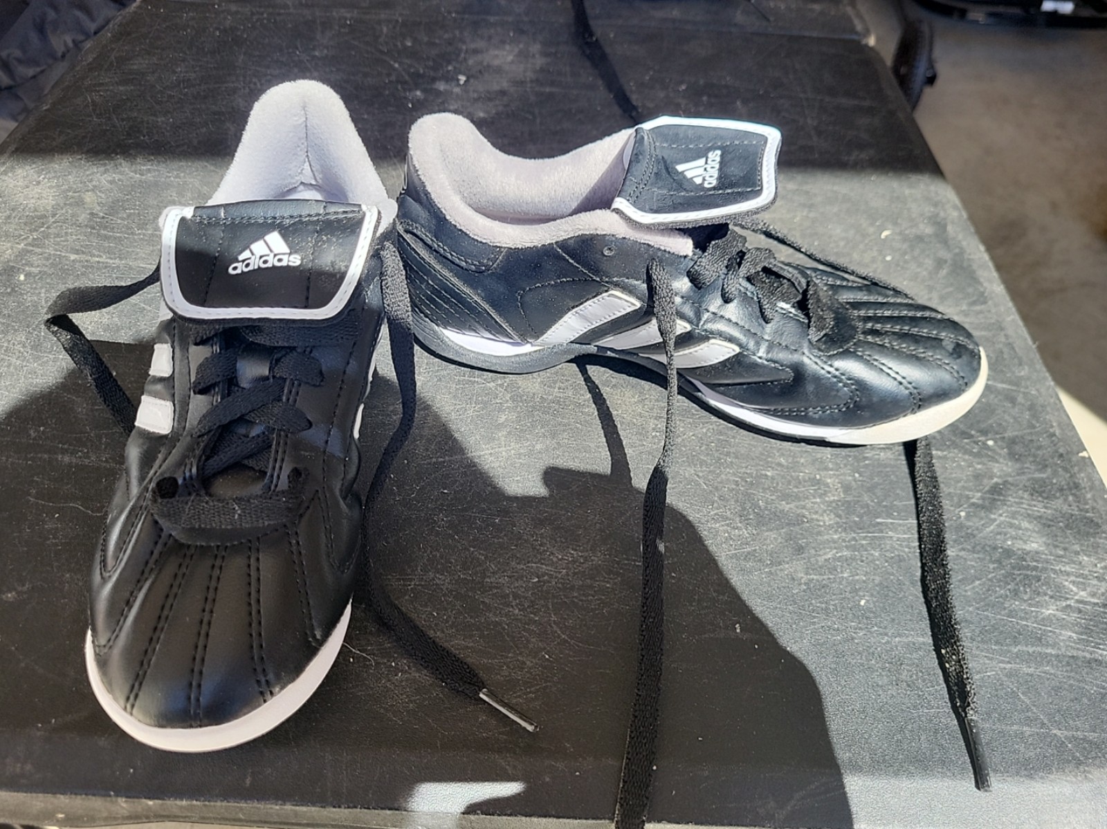 adidas telstar Trx Turf J Cleats Size 2