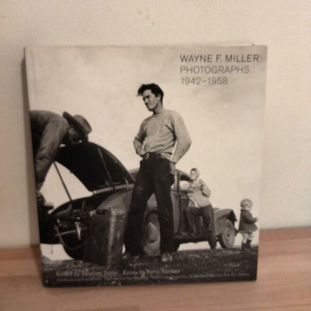 スーツ特別割引クーポン Wayne 1942-1958 Photographs Miller: F. アート・デザイン・音楽