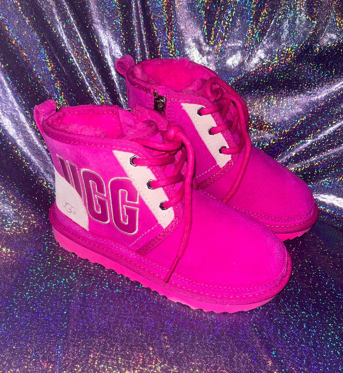 Child Neumel Graphic Outline Chukka UGG Boot