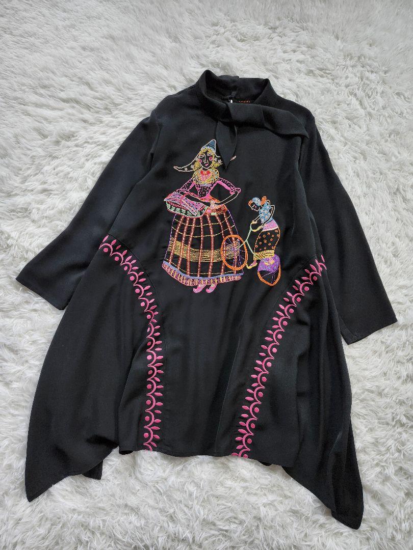 Tokuko Premiere Vol. Embroidered Tunic, Gorgeous, Ethnic